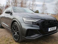 Daytonagrå pärleffekt Begagnad 2023 Audi Q8 Competition SUV | 779 000 kr (Bra pris)