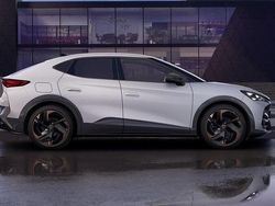 White silver metallic Begagnad 2024 Cupra Tavascan VZ SUV | 639 000 kr