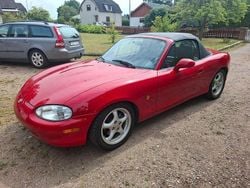 Röd Begagnad 1998 Mazda MX5 Cab | 79 900 kr (Bra pris)
