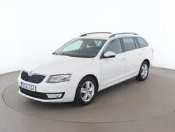 Vit Begagnad 2016 Skoda Octavia Ambition Kombi | 107 000 kr (Marknadspris)