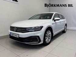 Vit Begagnad 2020 VW Passat GTE Kombi | 229 900 kr (Marknadspris)