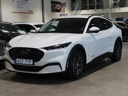 Vit Begagnad 2022 Ford Mustang Mach-E Standard Range SUV | 319 900 kr (Bra pris)