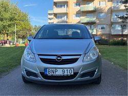 Grå Begagnad 2011 Opel Corsa Enjoy Halvkombi | 50 000 kr (Marknadspris)