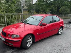 Röd Begagnad 2002 BMW 318 Compact Halvkombi | 20 000 kr (Bra pris)