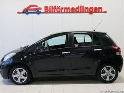 Svart Begagnad 2011 Toyota Yaris Halvkombi | 54 900 kr (Marknadspris)