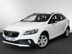 Vit Begagnad 2017 Volvo V40 CC Business Edition Kombi | 214 400 kr (Marknadspris)