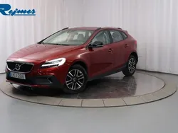 Röd Begagnad 2017 Volvo V40 CC Business Edition Kombi | 179 800 kr (Marknadspris)