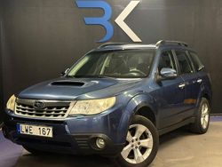 Mörkblå Begagnad 2011 Subaru Forester SUV | 74 900 kr (Marknadspris)