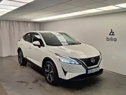 Vit Begagnad 2023 Nissan Qashqai N-Connecta SUV | 289 000 kr (Bra pris)