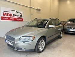 Ljusgrön (grön) Begagnad 2007 Volvo V50 Kinetic Kombi | 29 900 kr (Marknadspris)