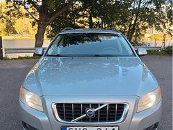 Silver Begagnad 2009 Volvo V70 Momentum Kombi | 59 900 kr (Superpris)
