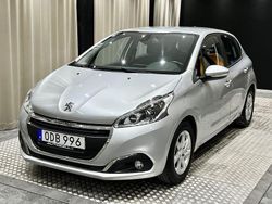 Ljusgrå Begagnad 2016 Peugeot 208 Halvkombi | 84 900 kr (Marknadspris)