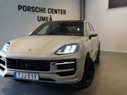 Grå Begagnad 2024 Porsche Cayenne SUV | 1 599 000 kr
