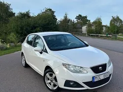 Vit Begagnad 2011 Seat Ibiza Style Halvkombi | 45 000 kr (Marknadspris)