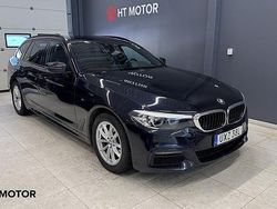 Svart Begagnad 2019 BMW 520 M Sport Kombi | 294 900 kr (Marknadspris)
