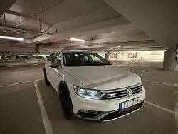 Vit Begagnad 2016 VW Passat Alltrack Kombi | 132 450 kr (Marknadspris)