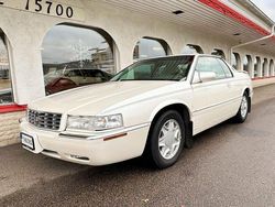 Vit Begagnad 2000 Cadillac Eldorado Sportkupé | 115 000 kr