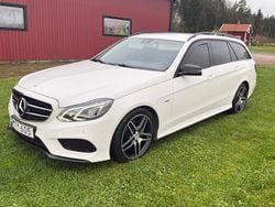 Vit Begagnad 2015 Mercedes E220 AMG Kombi | 169 500 kr (Dyr)