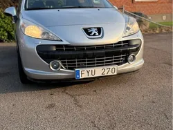 Grå Begagnad 2008 Peugeot 207 Halvkombi | 20 900 kr (Bra pris)
