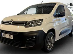 Vit (white) Begagnad 2020 Citroën Berlingo Business Class Minibuss | 129 900 kr (Marknadspris)