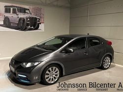 Ljusgrå Begagnad 2013 Honda Civic Sport Halvkombi | 124 900 kr (Marknadspris)