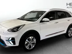 Vit (white) Begagnad 2022 Kia e-Niro 2 SUV | 279 900 kr (Marknadspris)