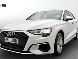 Vit (ibisvit) Begagnad 2023 Audi A3 e-tron Advanced Plus Halvkombi | 319 000 kr (Marknadspris)