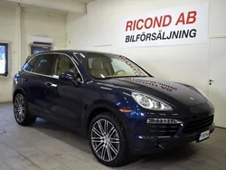 Mörkblå Begagnad 2012 Porsche Cayenne SUV | 189 900 kr
