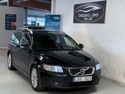 Svart Begagnad 2011 Volvo V50 Summum Kombi | 54 900 kr (Marknadspris)