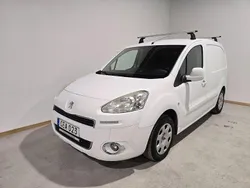 Vit Begagnad 2015 Peugeot Partner Minibuss | 69 500 kr (Marknadspris)