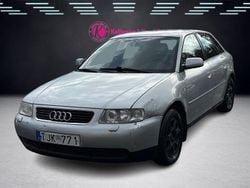 Silver Begagnad 2002 Audi A3 Attraction Halvkombi | 24 900 kr (Marknadspris)
