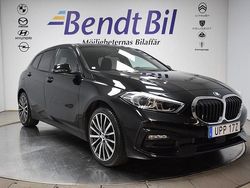 Svart Begagnad 2019 BMW 118 Sport Line Halvkombi | 209 504 kr (Marknadspris)