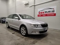 Silver Begagnad 2013 Skoda Superb Ambition Kombi | 64 900 kr (Bra pris)