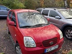 Röd Begagnad 2004 Kia Picanto 4 Halvkombi | 12 000 kr (Marknadspris)