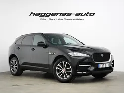 Svart Begagnad 2017 Jaguar F-Pace R-Sport SUV | 249 000 kr (Marknadspris)