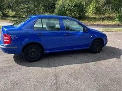Blå Begagnad 2002 Skoda Fabia Sedan | 13 000 kr (Superpris)