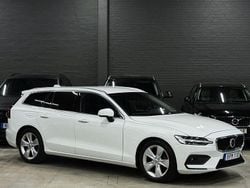 Vit Begagnad 2020 Volvo V60 Momentum Kombi | 179 900 kr (Marknadspris)
