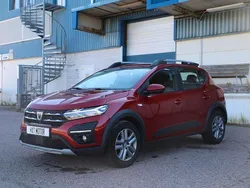 Röd Begagnad 2023 Dacia Sandero Comfort Halvkombi | 139 000 kr