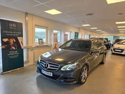 Mörkgrå (grå) Begagnad 2014 Mercedes E250 Business Kombi | 149 900 kr (Marknadspris)