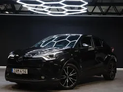 Svart Begagnad 2017 Toyota C-HR Executive SUV | 159 900 kr (Marknadspris)