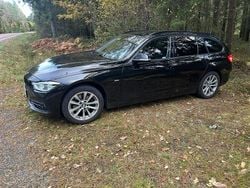 Begagnad 2017 BMW 320 Sport Line Kombi | 144 900 kr (Bra pris)