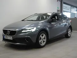 Okänd Begagnad 2017 Volvo V40 CC Momentum Kombi | 158 800 kr (Marknadspris)