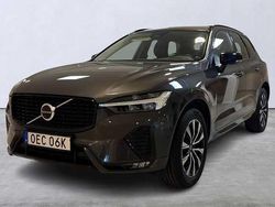 Grå Begagnad 2023 Volvo XC60 Plus SUV | 479 900 kr (Marknadspris)