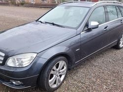 Gråmetallic. diamond brite behandlad utvändigt och invändigt. Begagnad 2009 Mercedes C350 Avantgarde Kombi | 74 000 kr (Dyr)