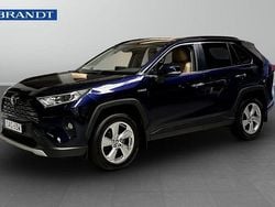 Mörkblå (blå) Begagnad 2021 Toyota RAV4 Hybrid Executive SUV | 339 900 kr (Marknadspris)