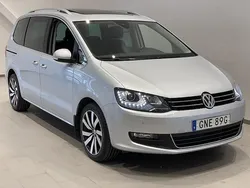 Silver (reflex silver metallic) Begagnad 2022 VW Sharan Comfortline Minibuss | 334 900 kr (Lite dyr)