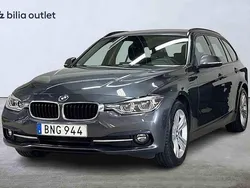 Grå Begagnad 2018 BMW 318 Kombi | 189 900 kr (Marknadspris)