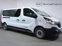 Vit Begagnad 2017 Renault Trafic Van | 209 900 kr (Dyr)