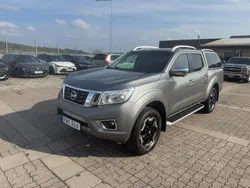 Grå Begagnad 2018 Nissan Navara Tekna Pickup | 249 900 kr (Marknadspris)