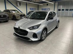 Grå Ny 2025 Mazda 2 Exclusive-Line Halvkombi | 272 900 kr (Marknadspris)